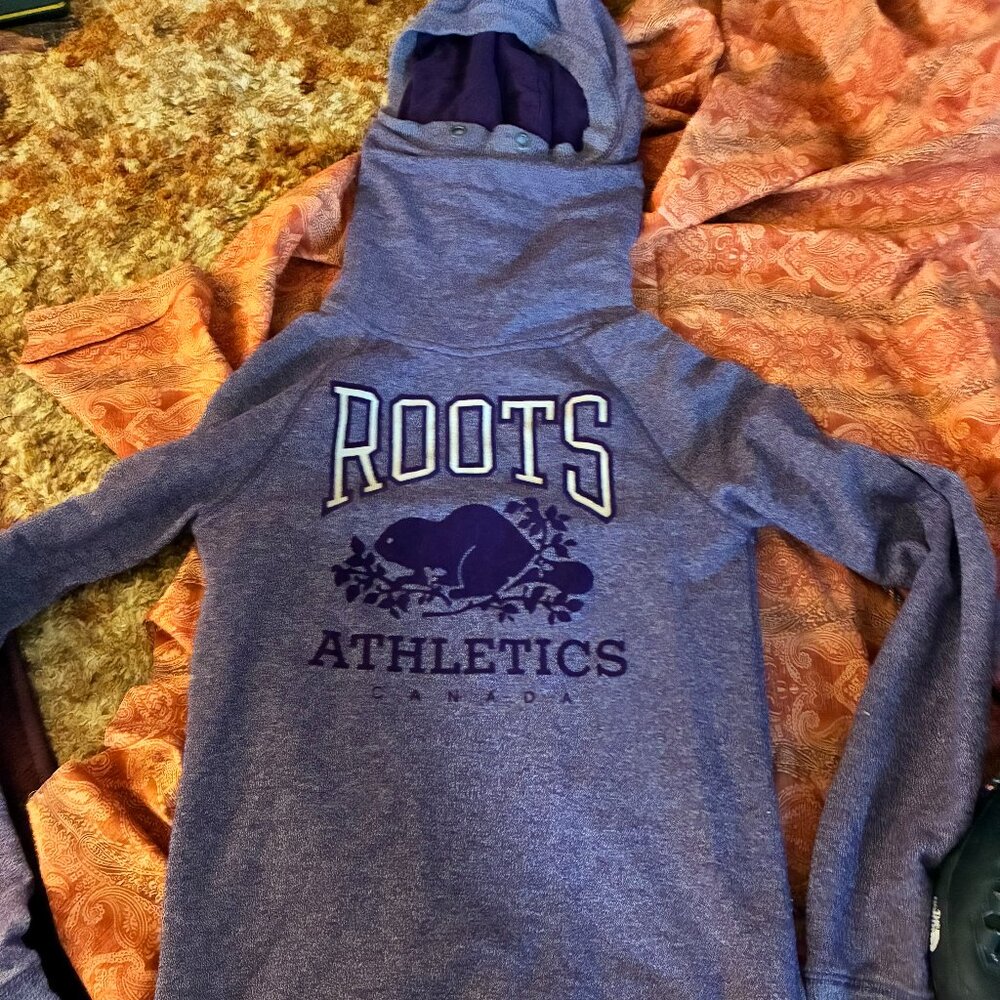 Roots Hoodie Size Small